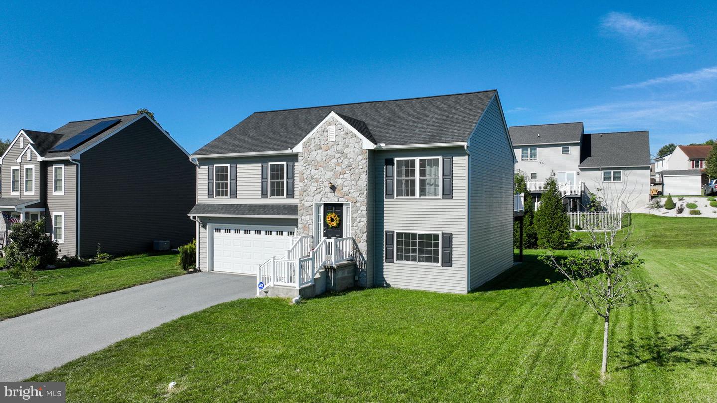 9 Oldfield Ave Property Photo 3