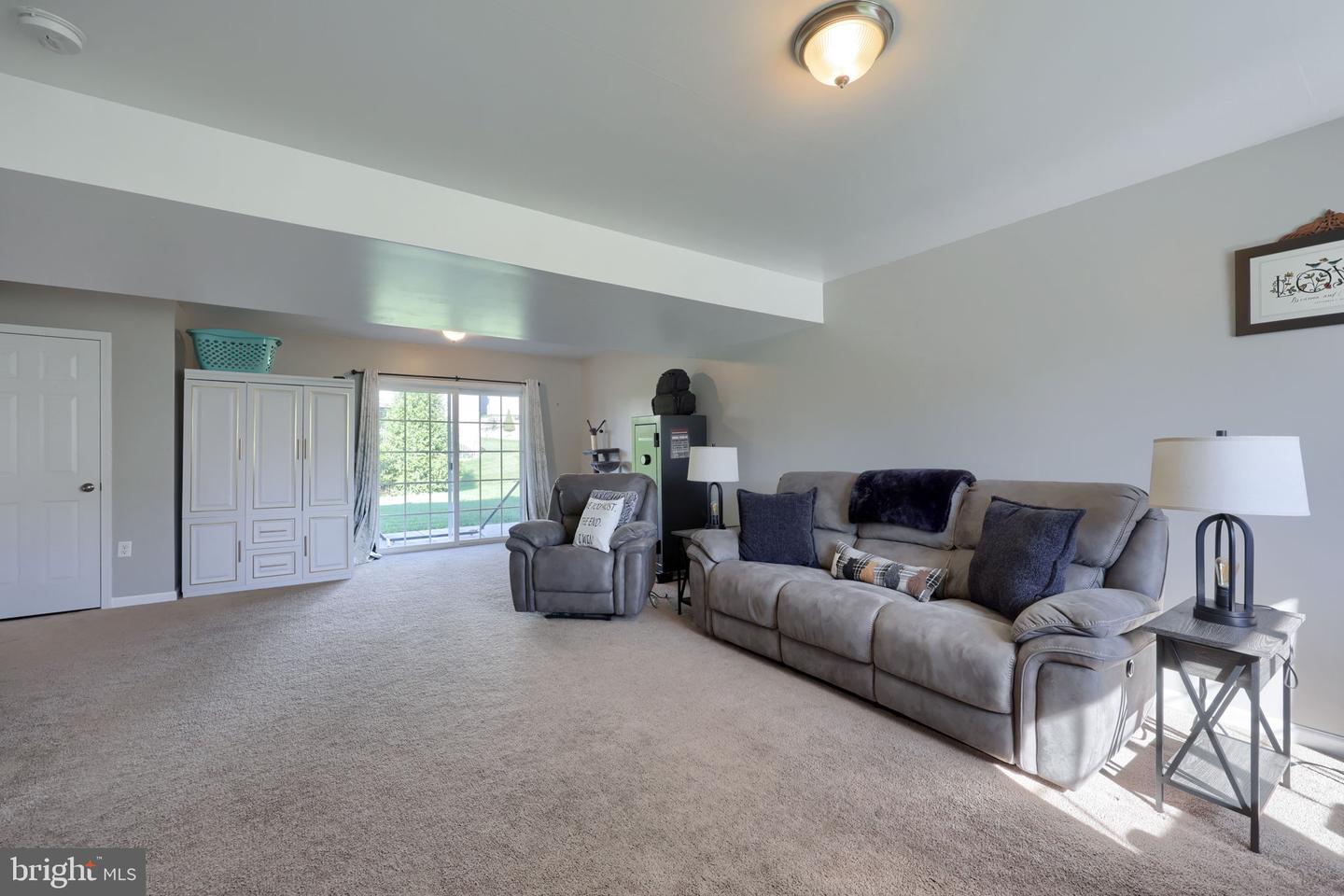 9 Oldfield Ave Property Photo 7