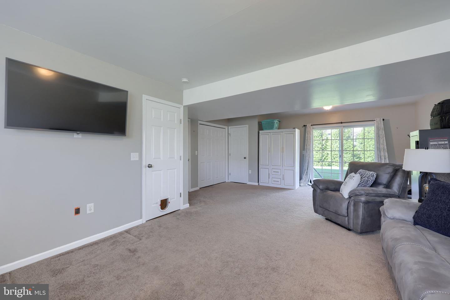 9 Oldfield Ave Property Photo 8