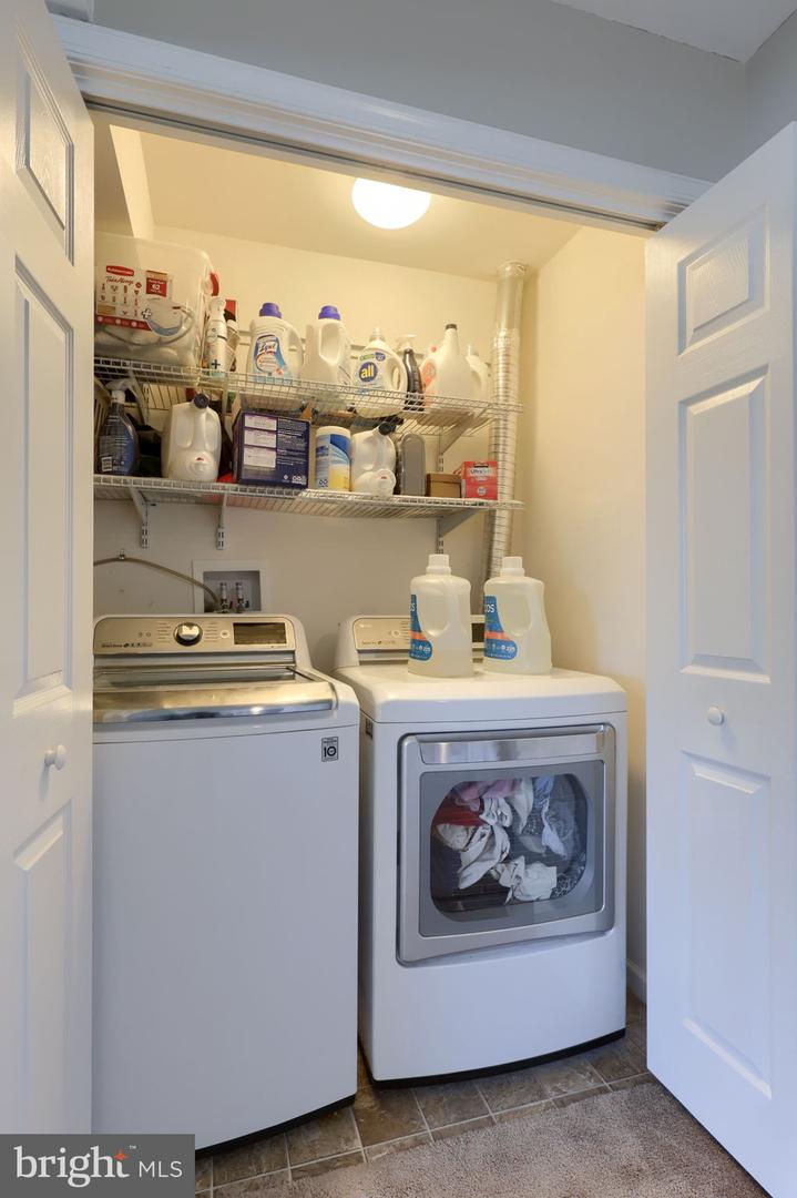 9 Oldfield Ave Property Photo 12