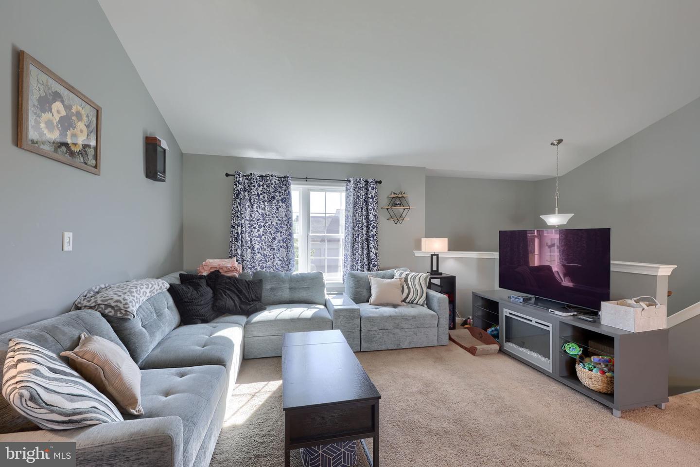 9 Oldfield Ave Property Photo 15