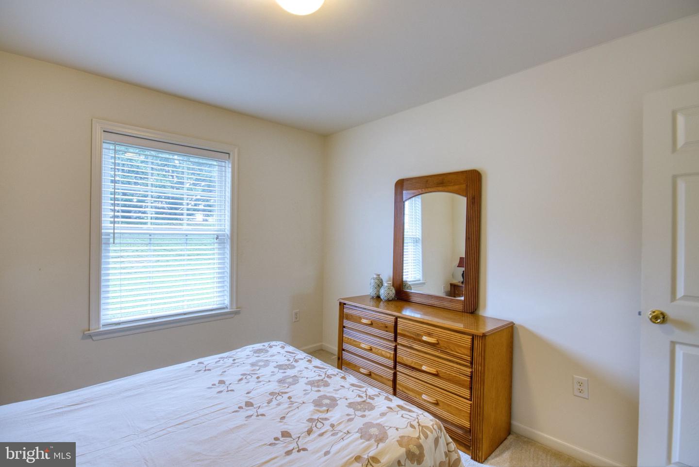 114 Twin Creeks Dr Property Photo 23