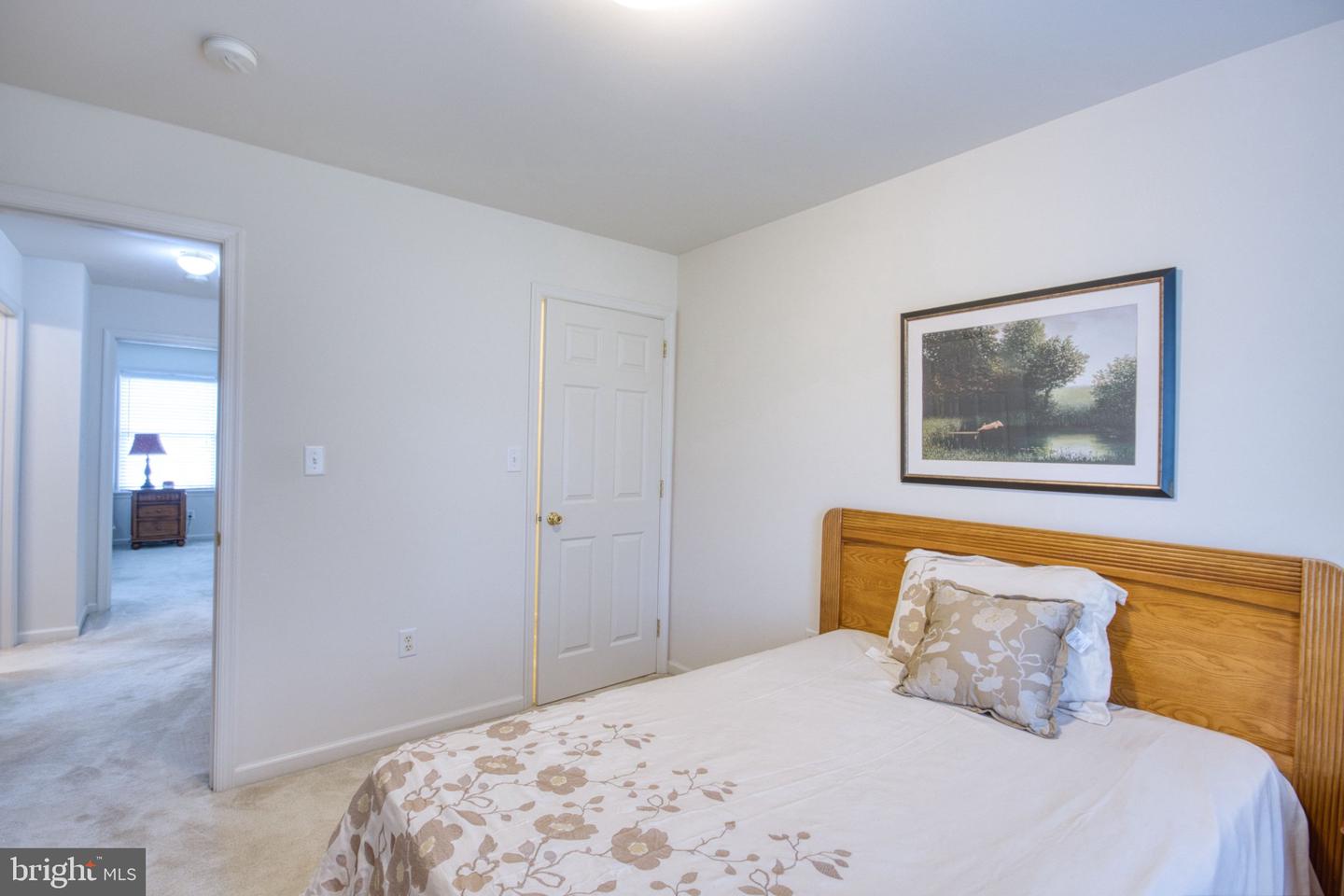 114 Twin Creeks Dr Property Photo 25