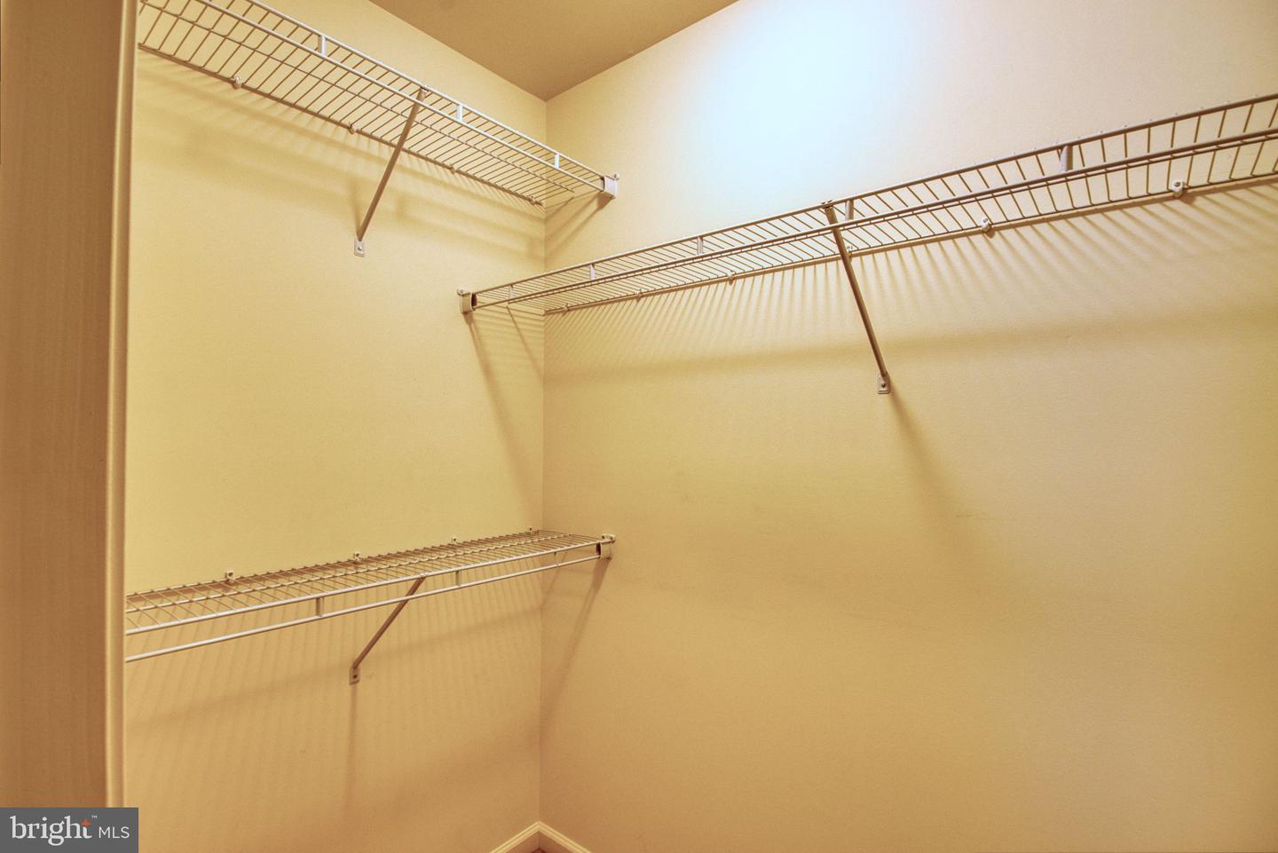 114 Twin Creeks Dr Property Photo 26