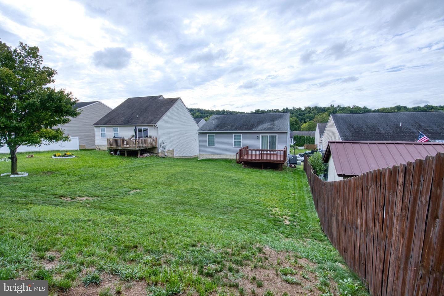 114 Twin Creeks Dr Property Photo 44