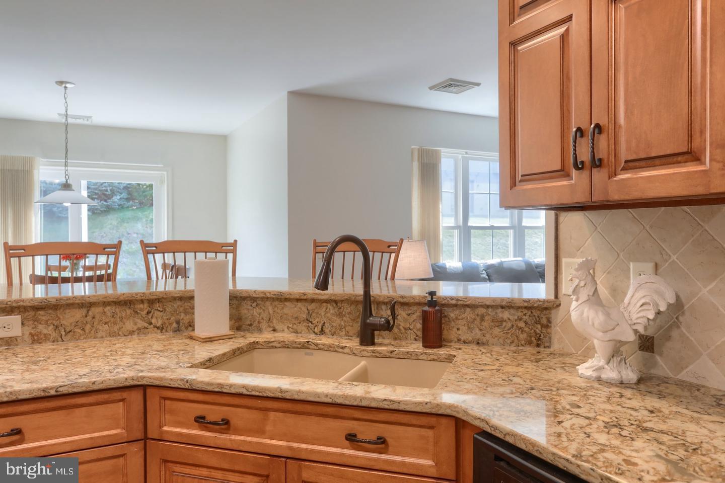 858 Water Edge Ct Property Photo 10