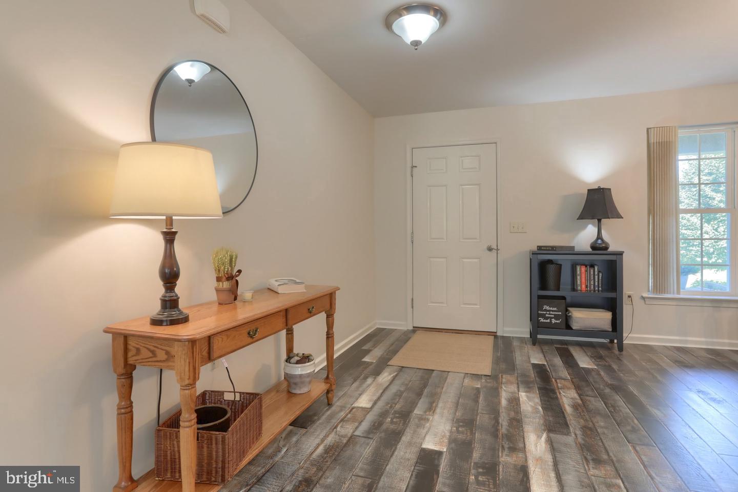 858 Water Edge Ct Property Photo 25