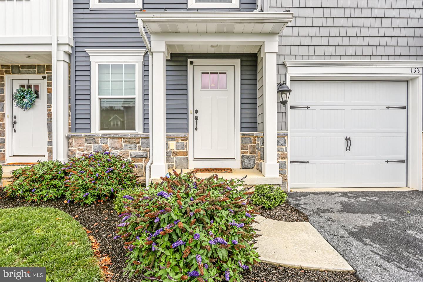 133 Beech Tree Ct Property Photo 2