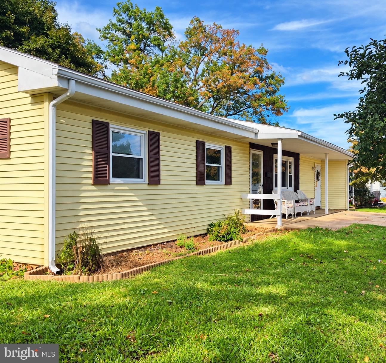727 BIRCH ST Property Photo 1