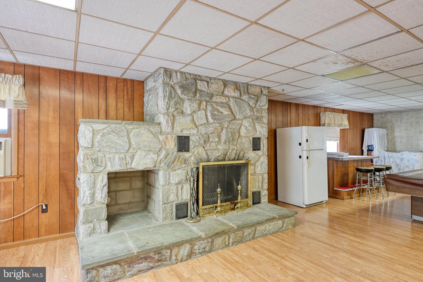 528 S Railroad St Property Photo 8