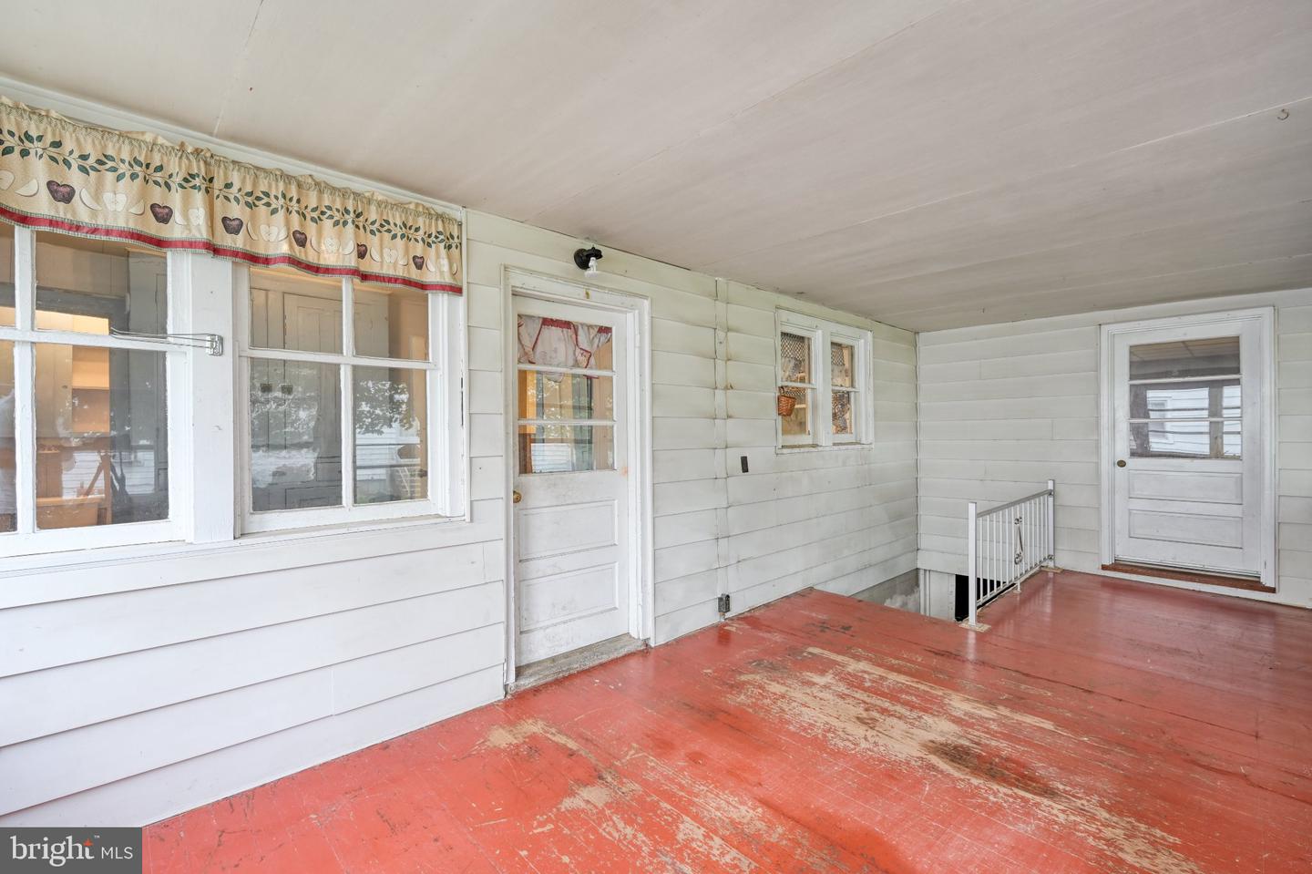 528 S Railroad St Property Photo 17