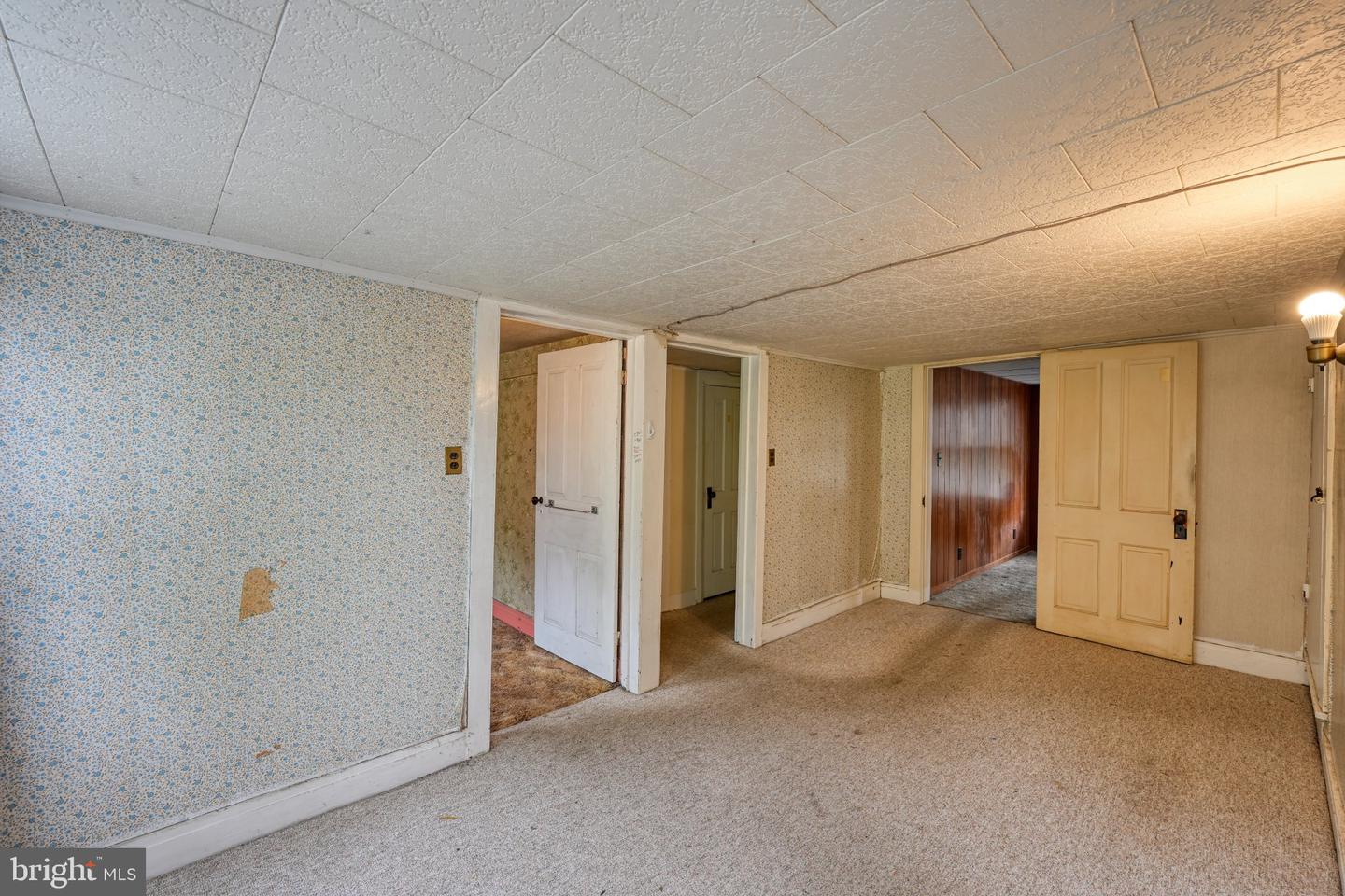 528 S Railroad St Property Photo 18