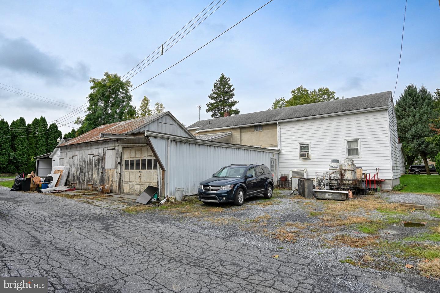 528 S Railroad St Property Photo 32