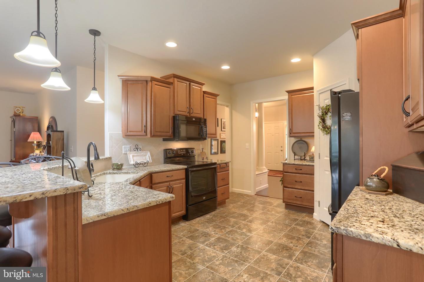 1819 Fieldcrest Rd Property Photo 10
