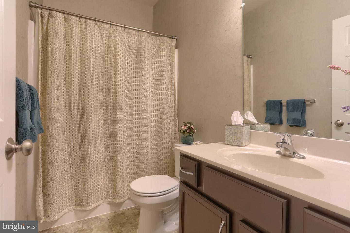 1819 Fieldcrest Rd Property Photo 24