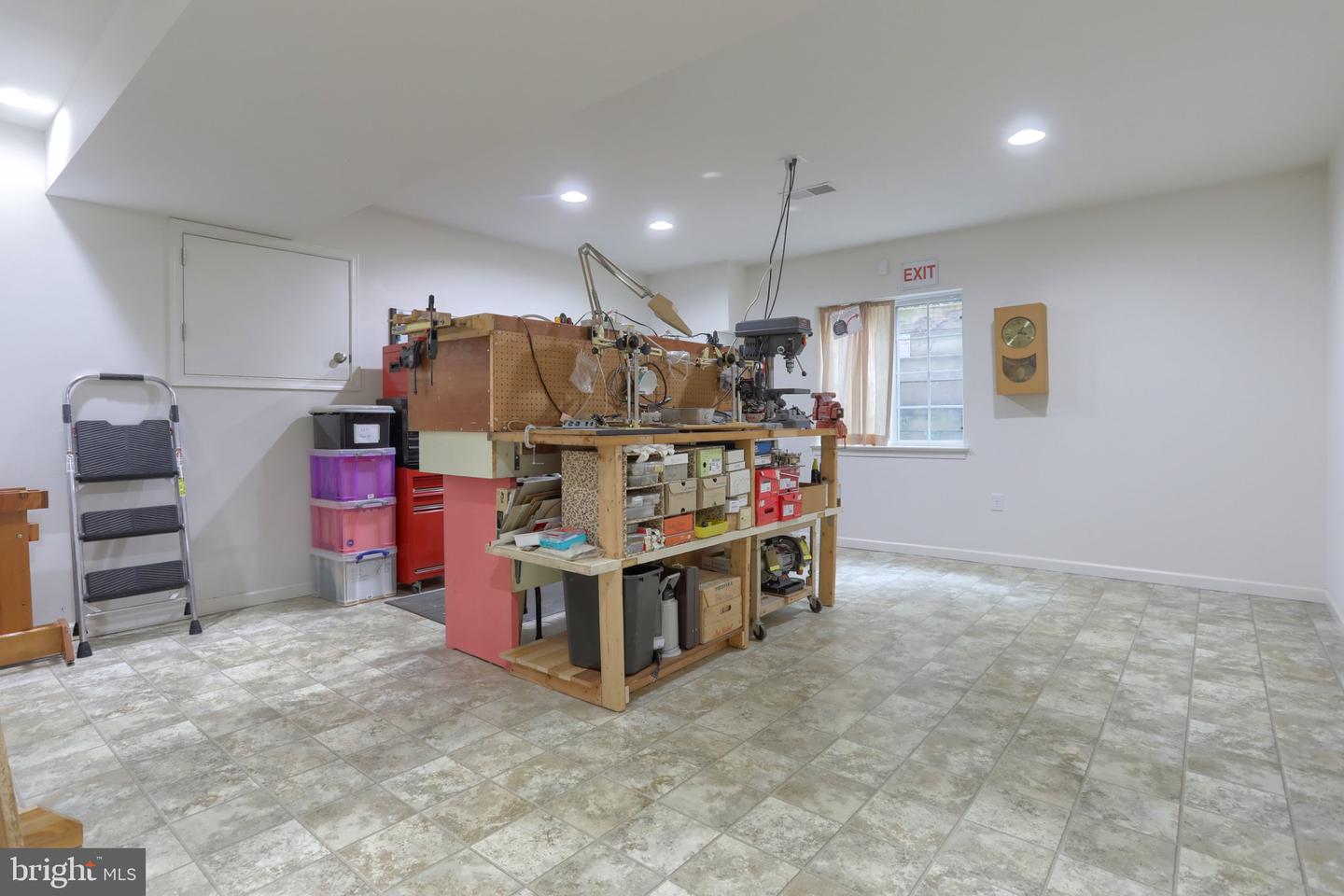 1819 Fieldcrest Rd Property Photo 34