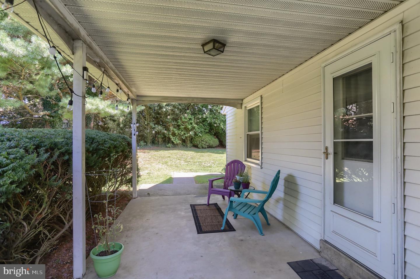 105 Locust St Property Photo 7