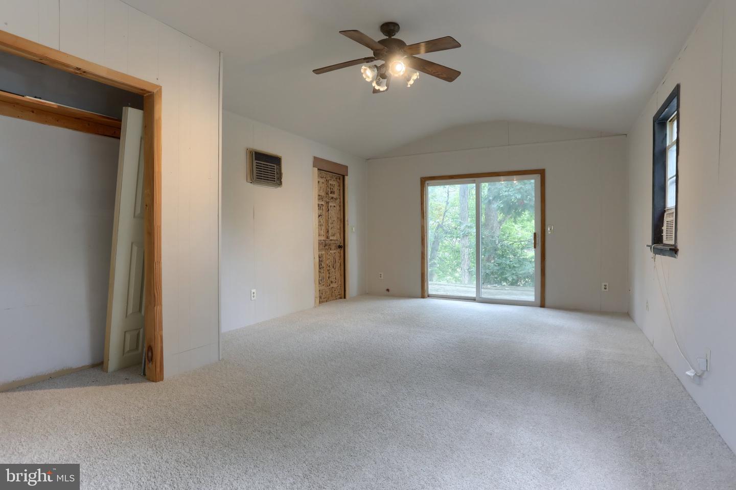 146 Lakeside Dr Property Photo 49