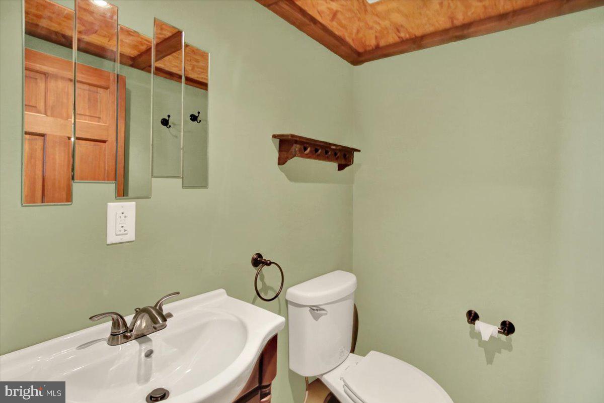124 Treeline Dr Property Photo 24