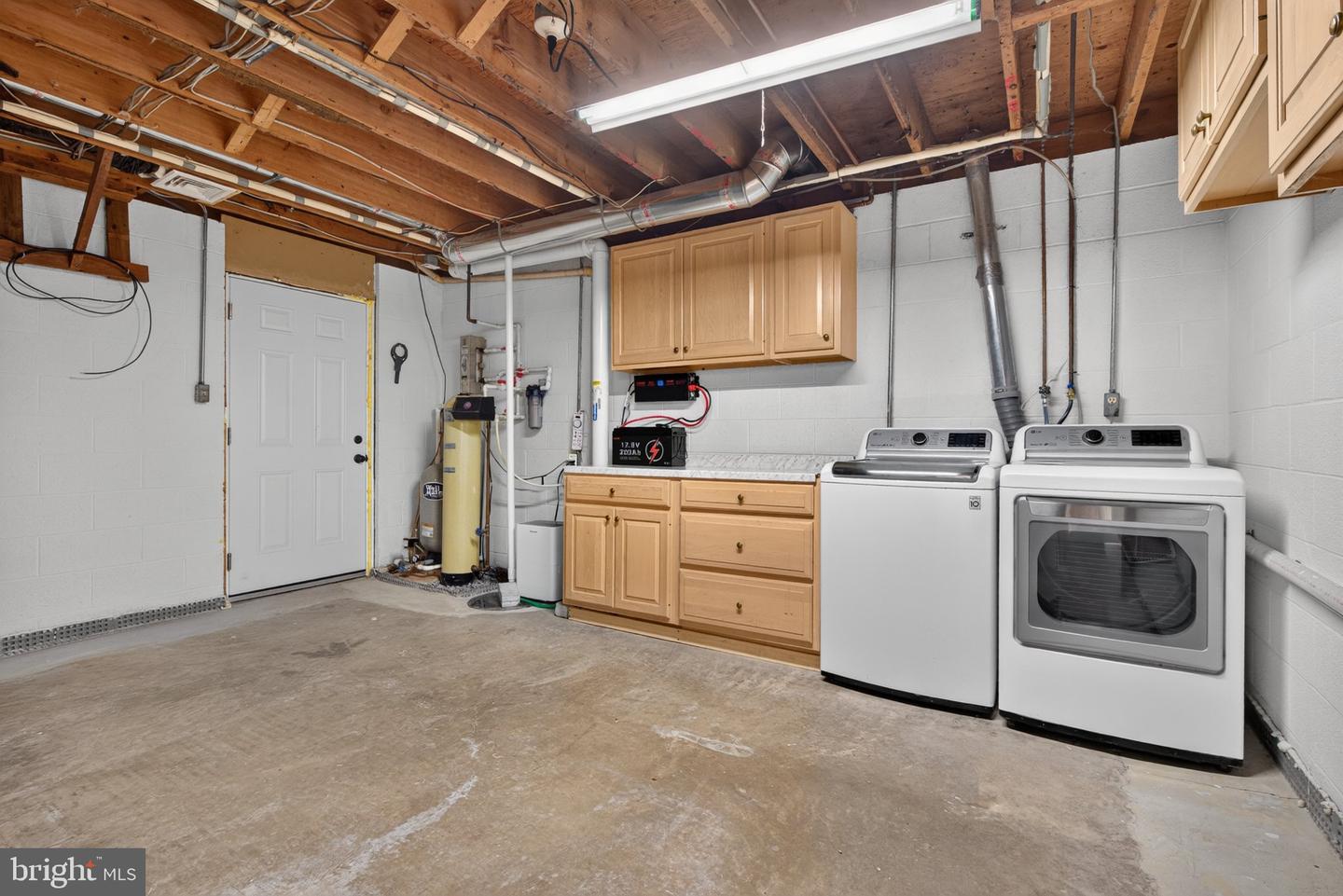 312 Spring Hill Ln Property Photo 38