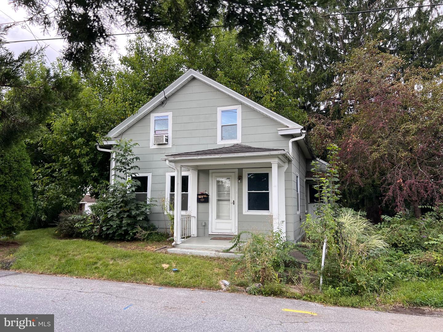 147 S Cherry St Property Photo 1