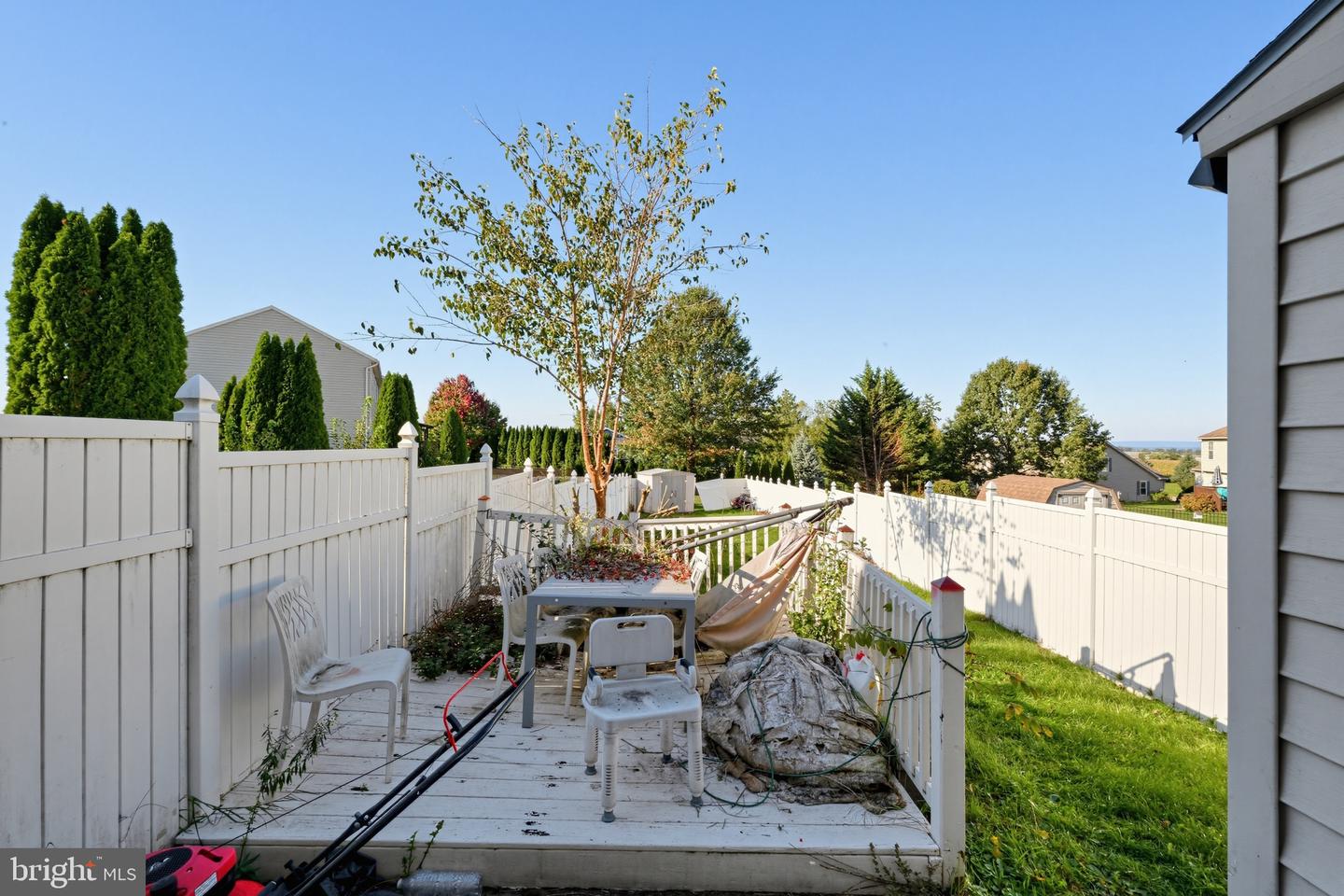 119 Julia Ln Property Photo 5