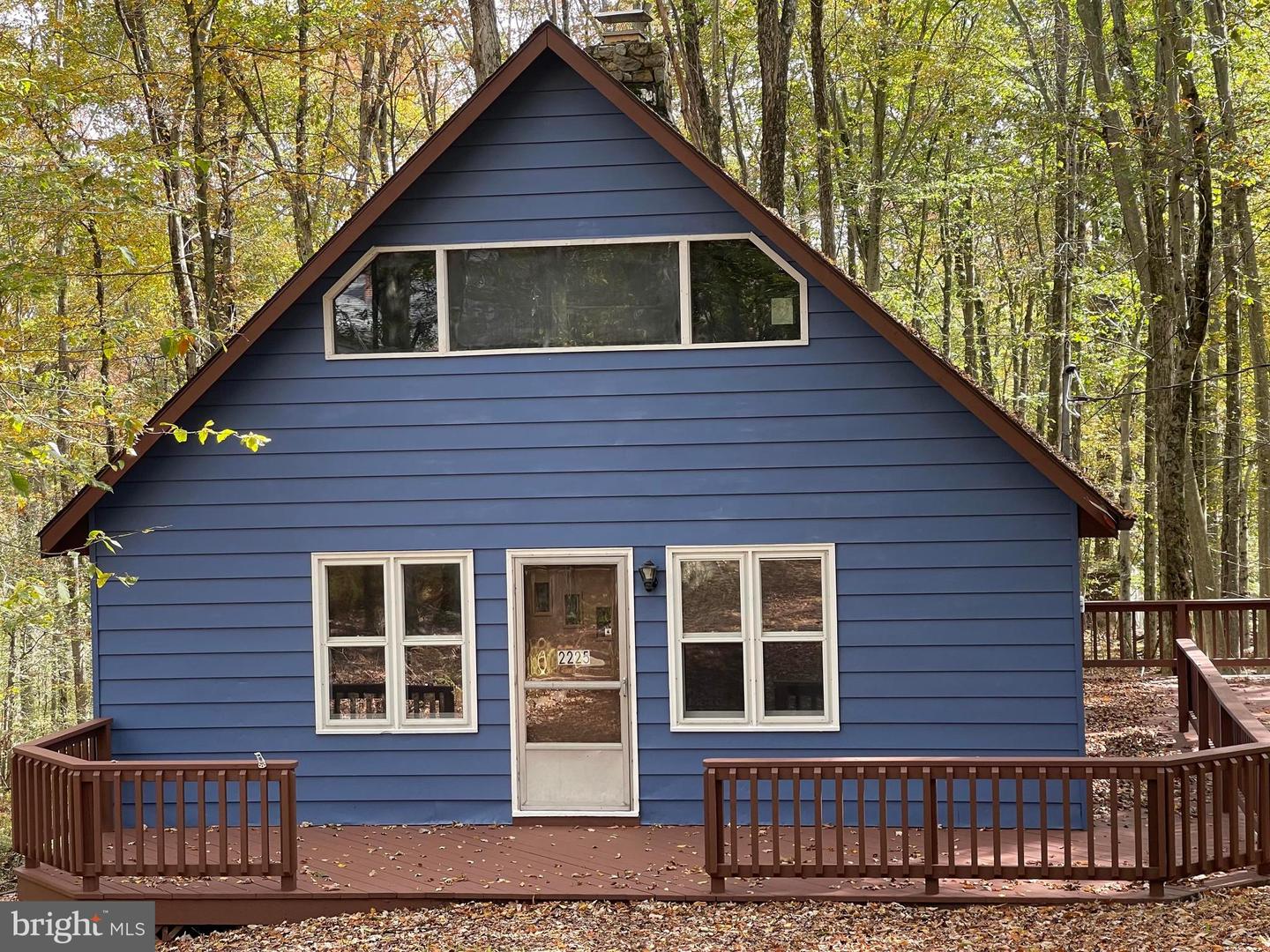 2225 Mountain Ash Property Photo