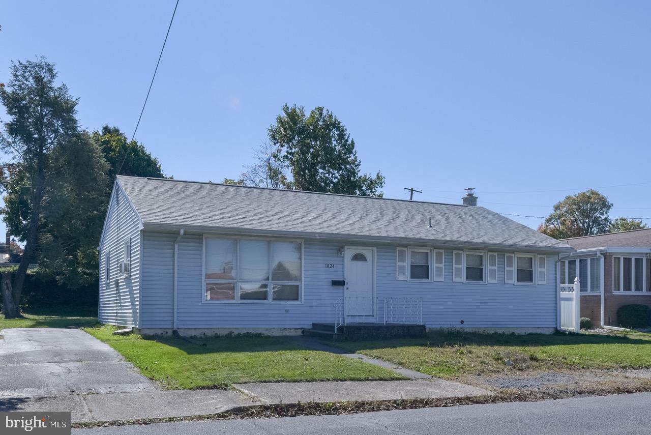 1024 W 19th St Property Photo