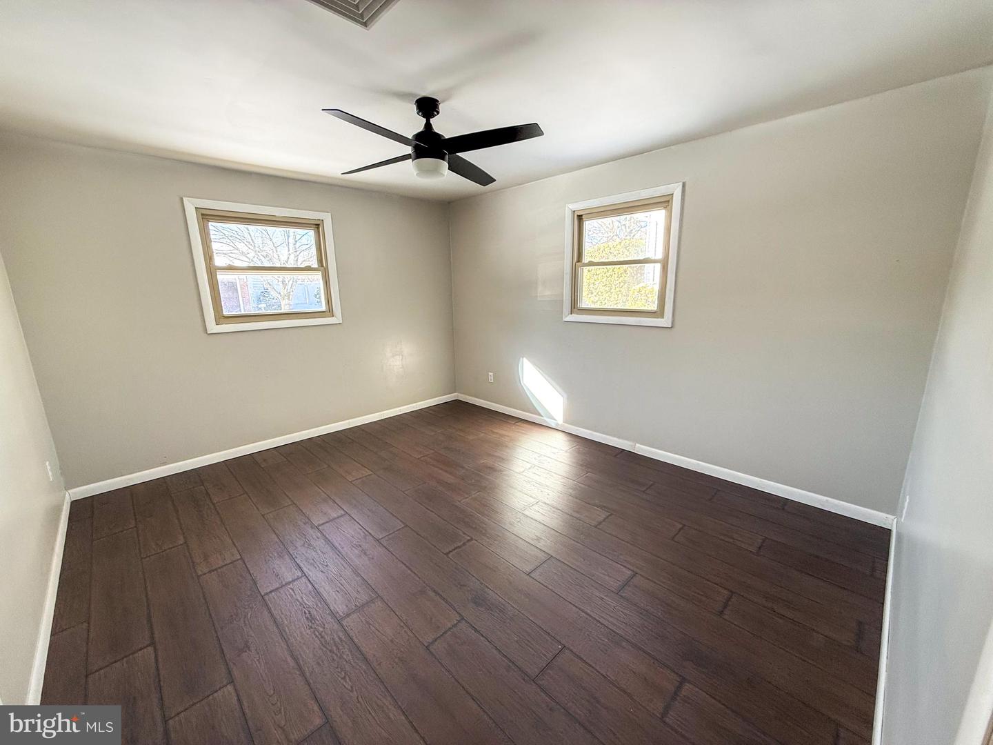 1 Circle Dr Property Photo 13