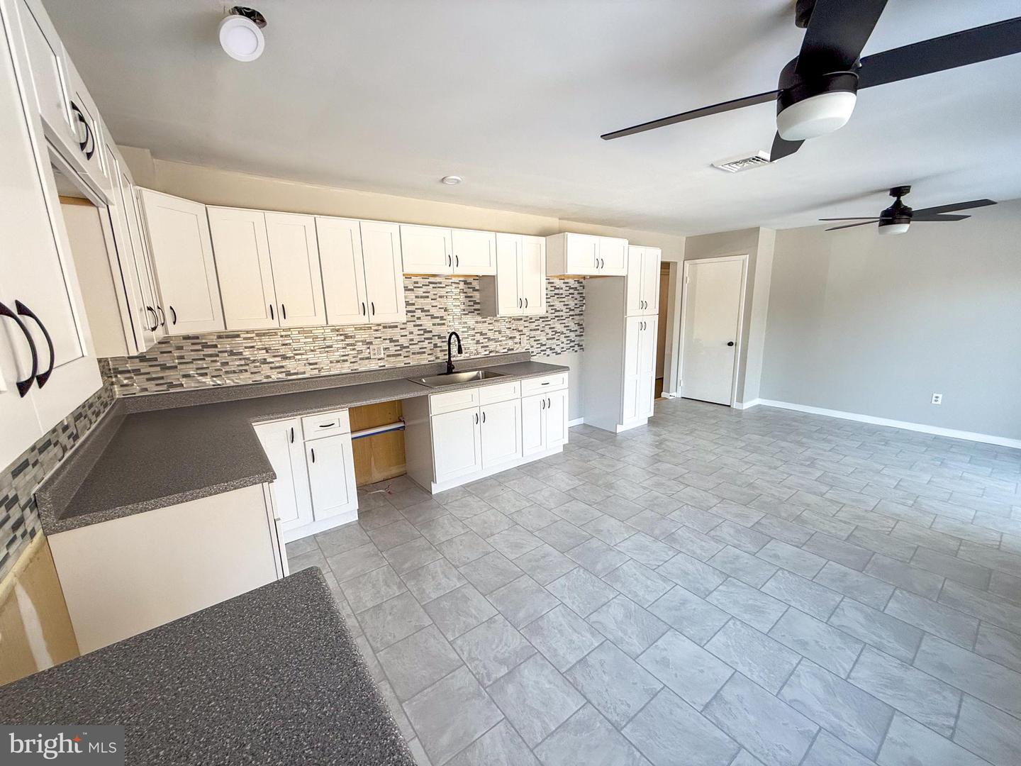 1 Circle Dr Property Photo 14