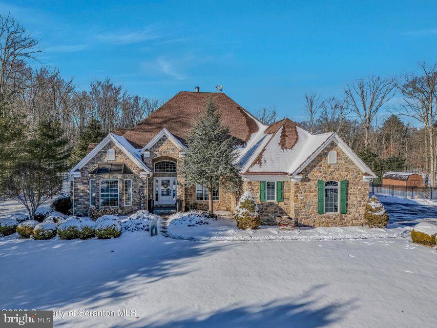 Crestwood Real Estate Listings Main Image
