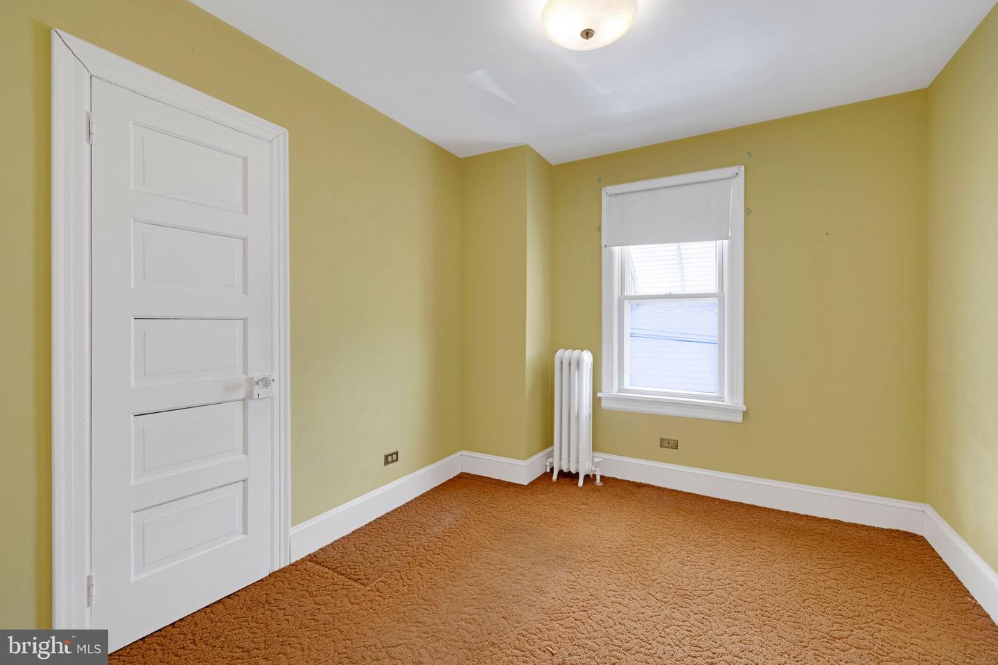 662 N Vine St Property Photo 22