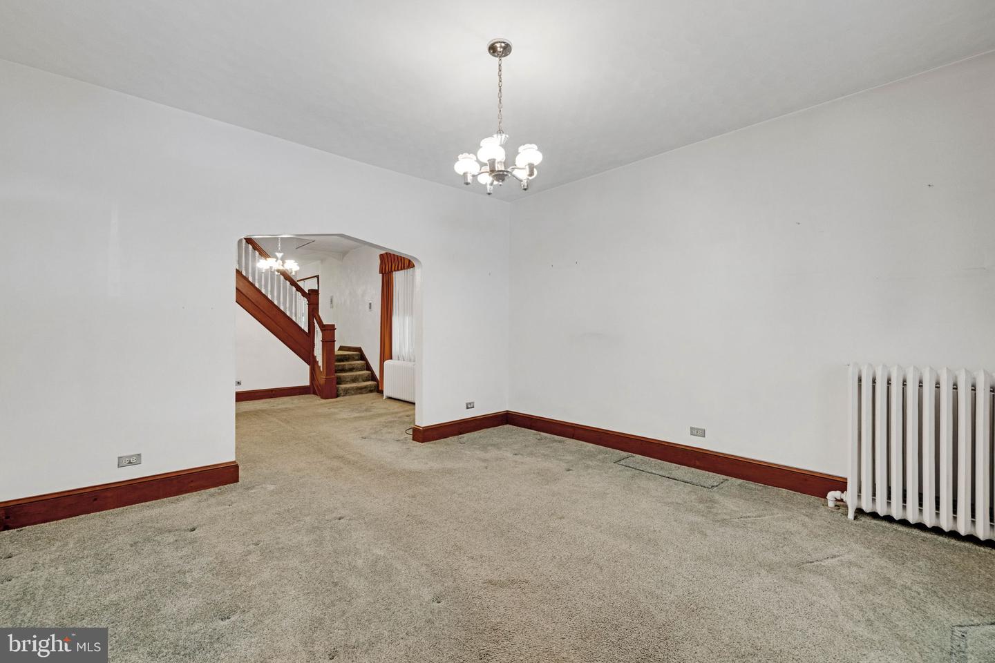 662 N Vine St Property Photo 34