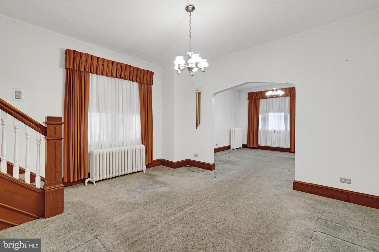 662 N Vine St Property Photo 36