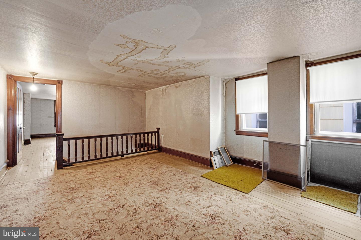 662 N Vine St Property Photo 50