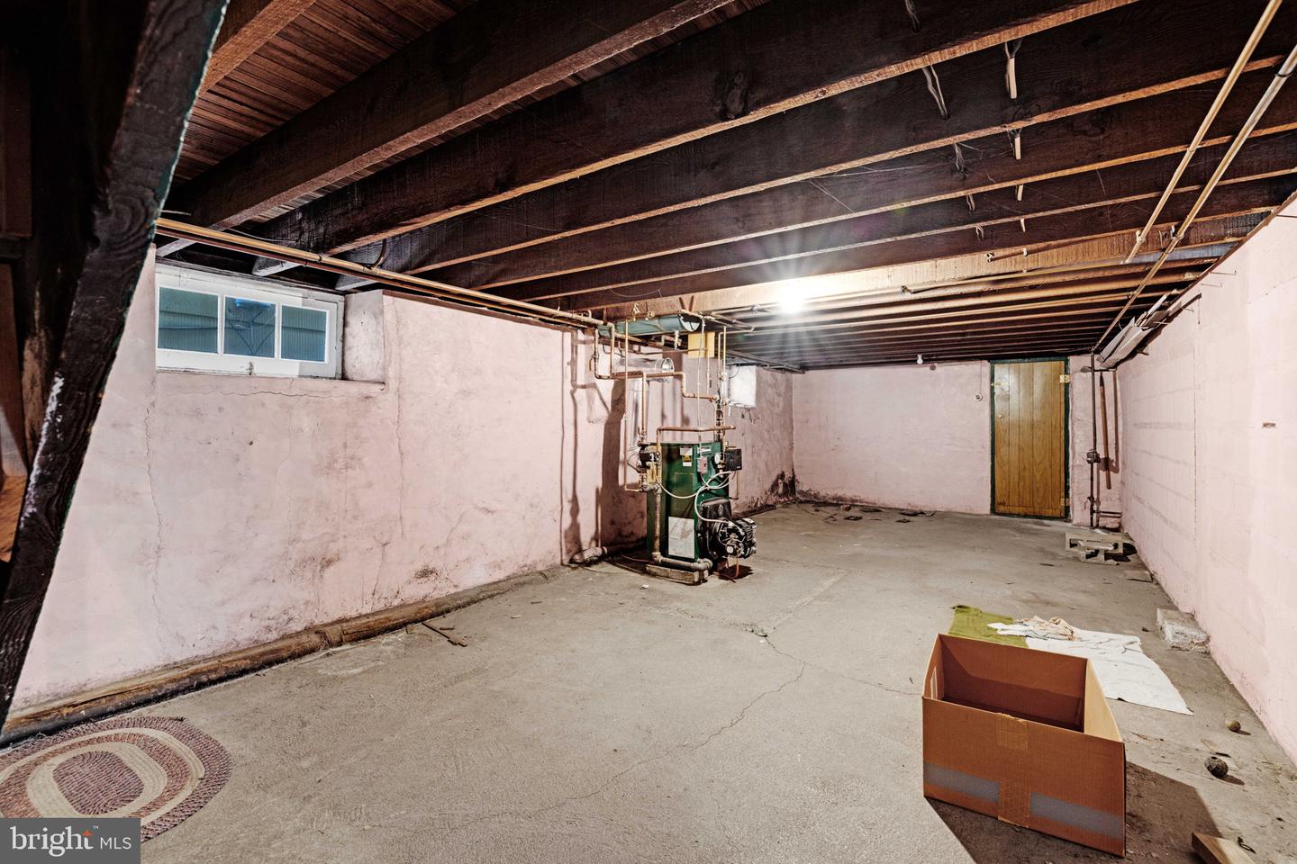 662 N Vine St Property Photo 55