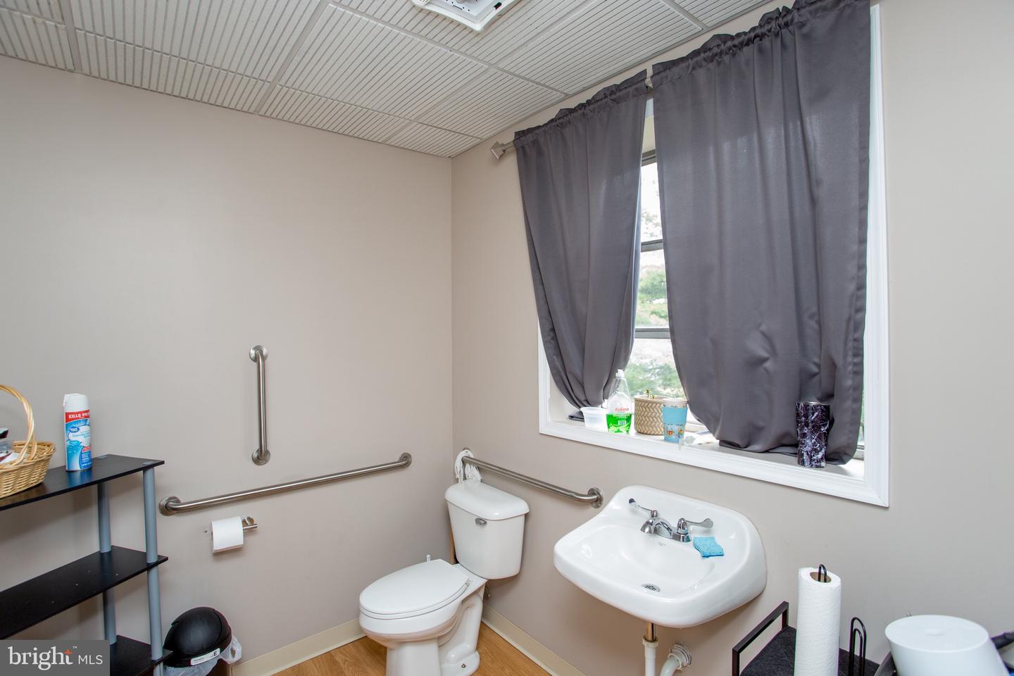 1111-1112 Main Property Photo 109
