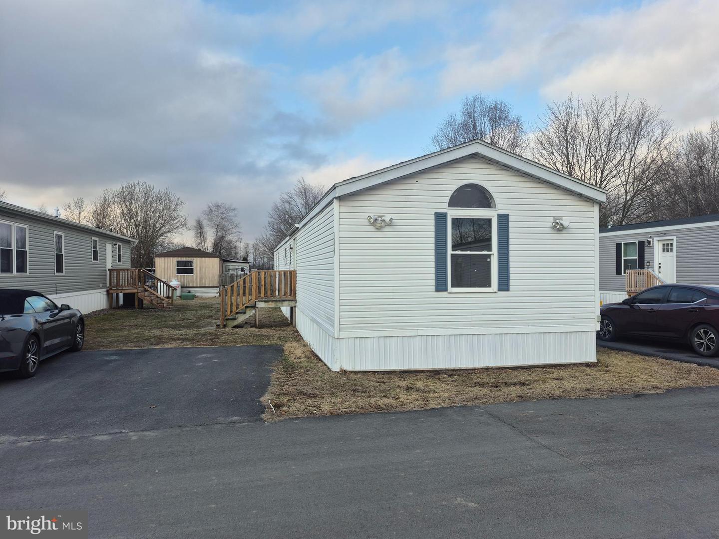243 Birchwood Est Property Photo 1