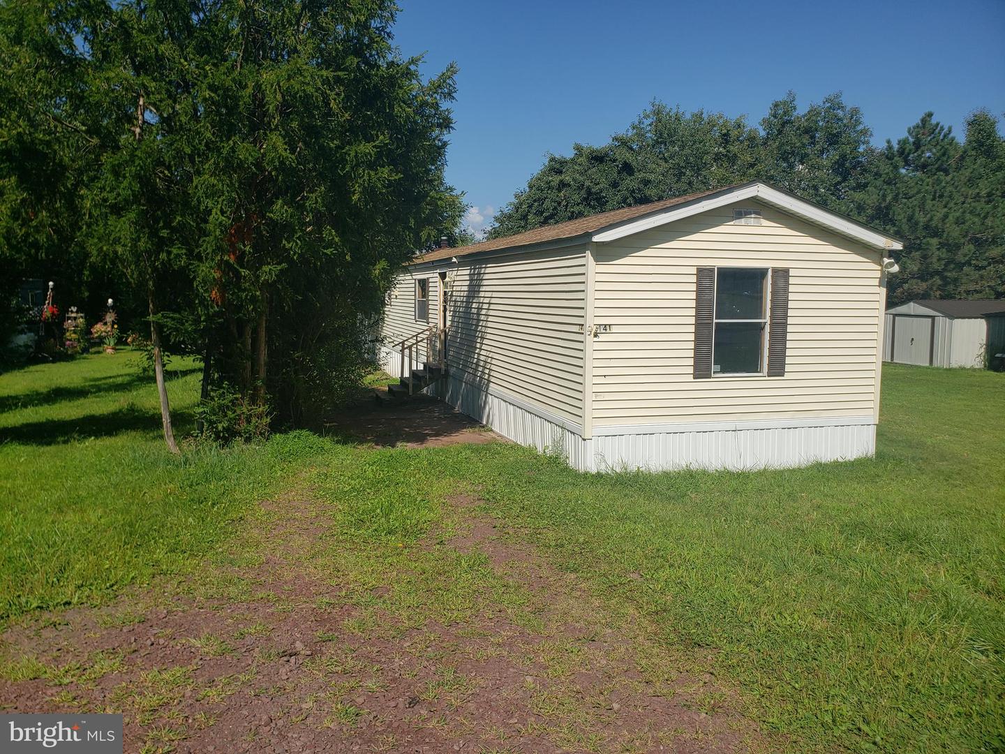 141 Laurel Run Est Property Photo 1