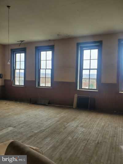 710 Main St Property Photo 13
