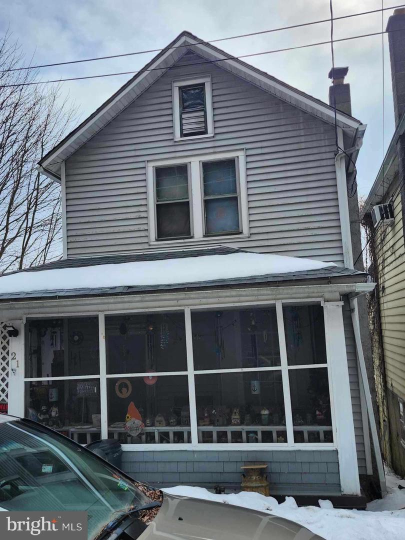 21 E Enterprise St Property Photo 2
