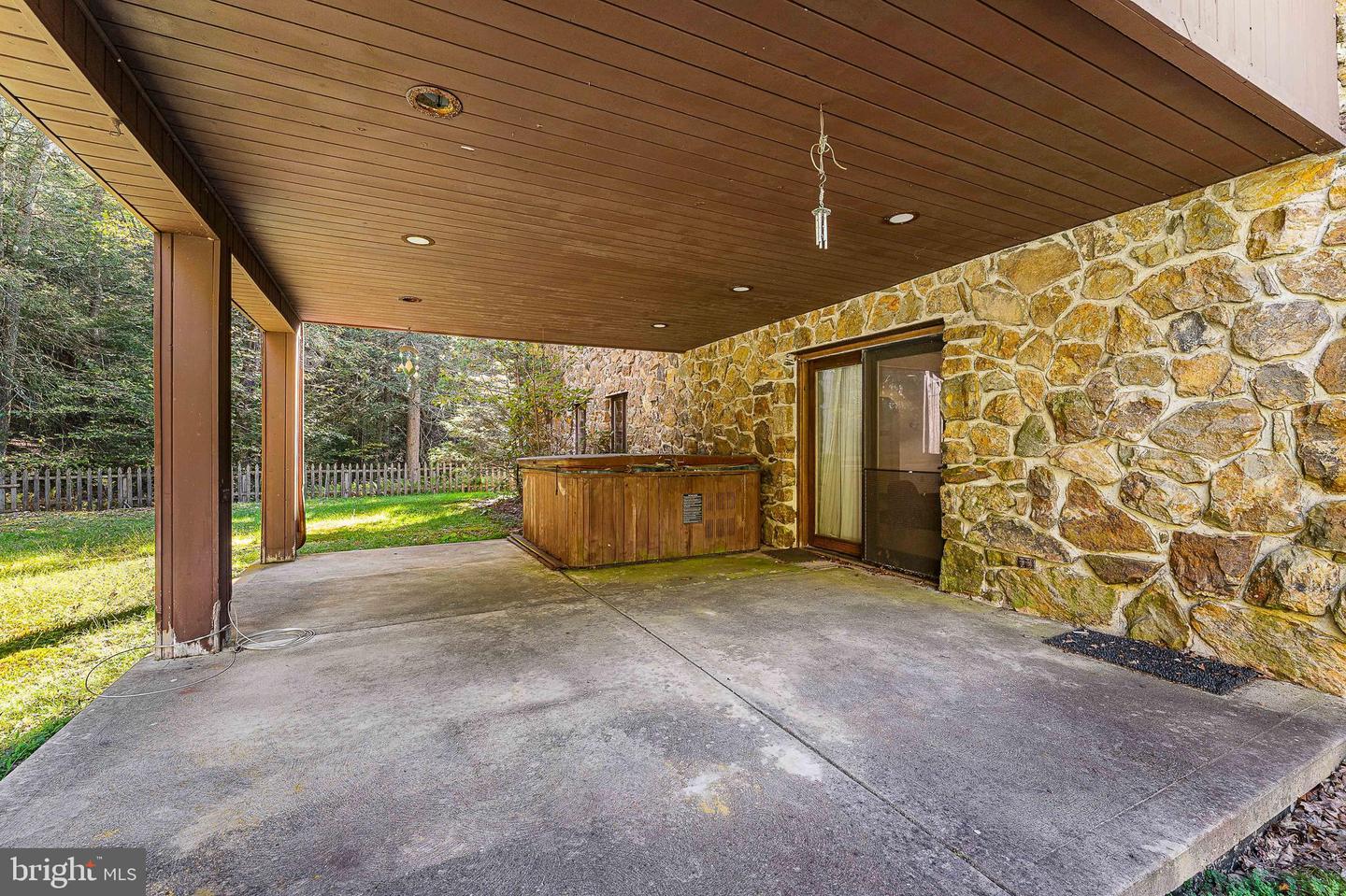 6760 Bear Creek Blvd Property Photo 9