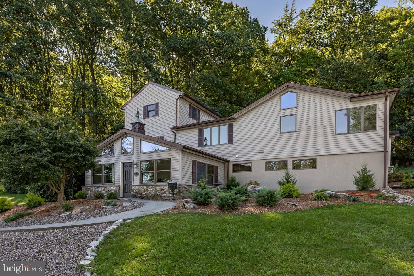 Short Ln Property Photo 4