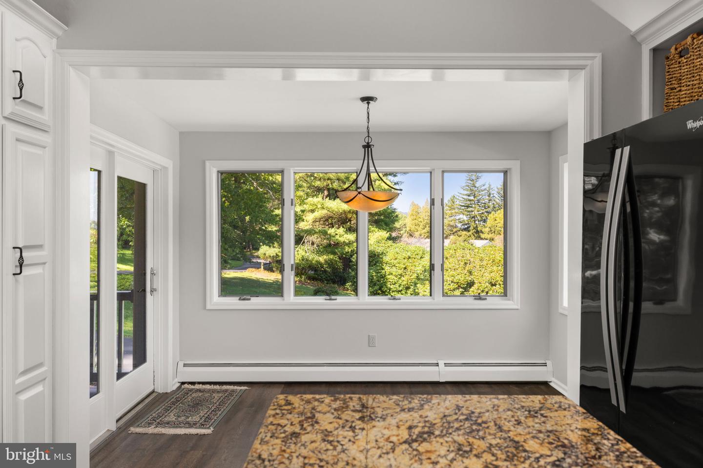 Short Ln Property Photo 15