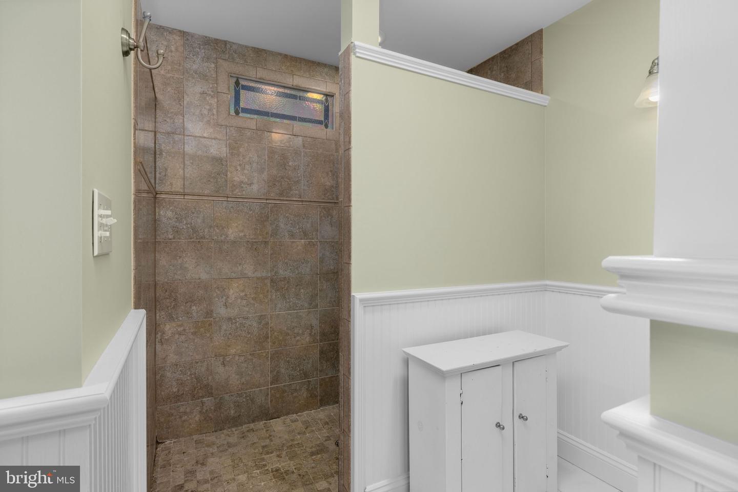 Short Ln Property Photo 26