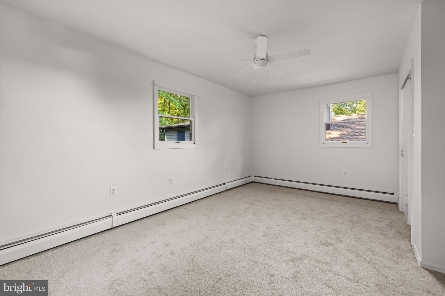 Short Ln Property Photo 29