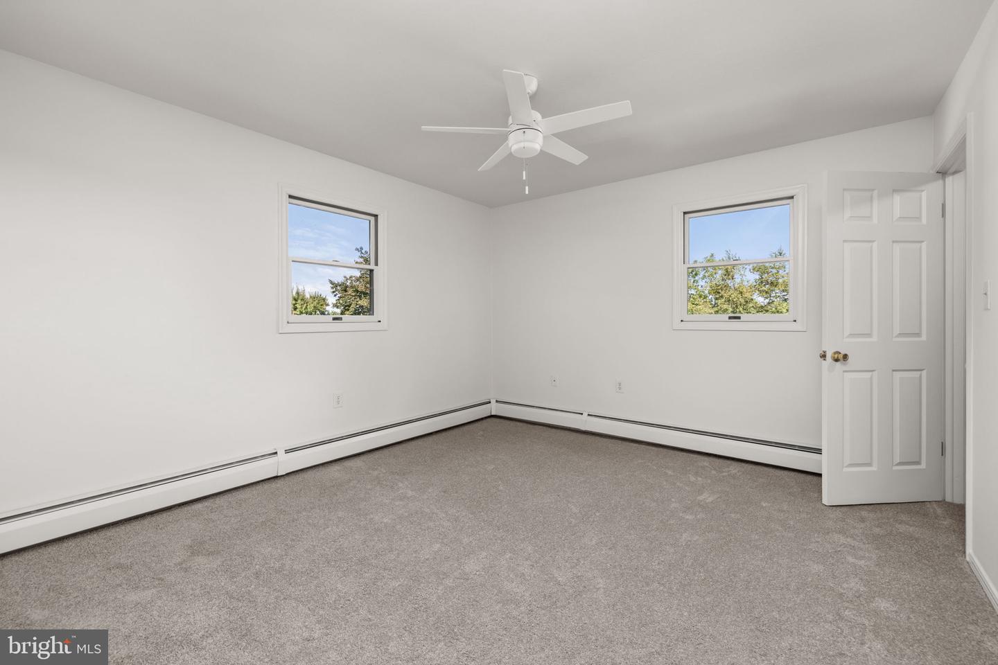 Short Ln Property Photo 32