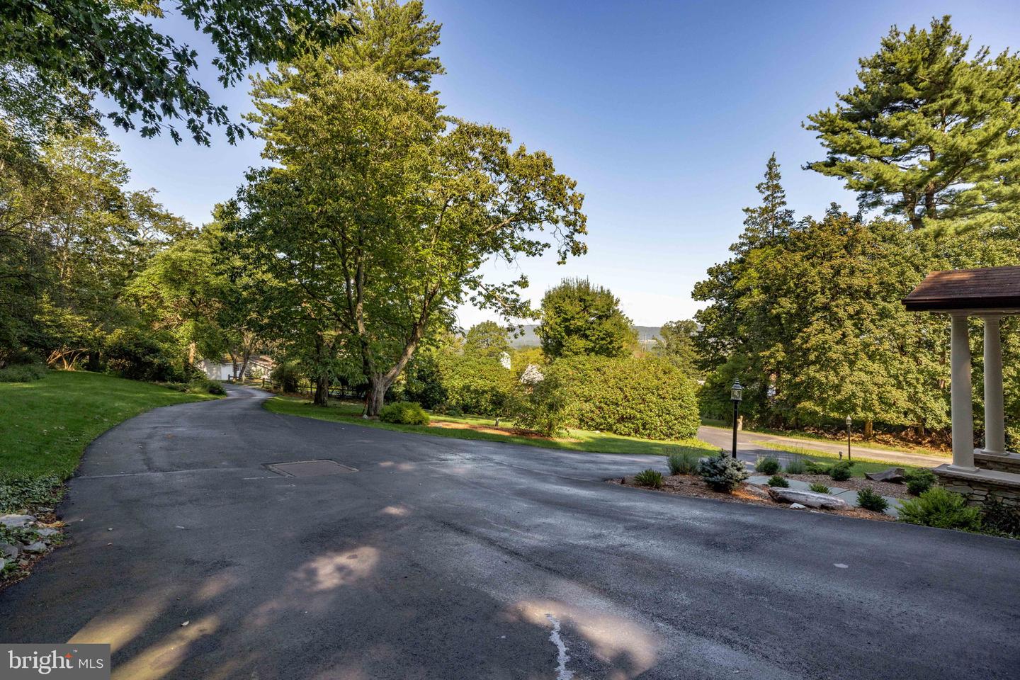 Short Ln Property Photo 47