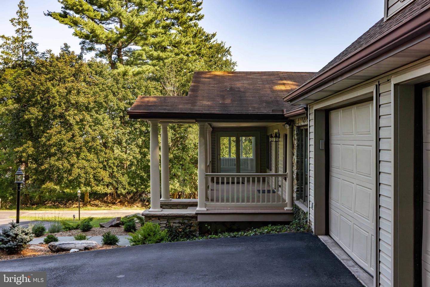 Short Ln Property Photo 48