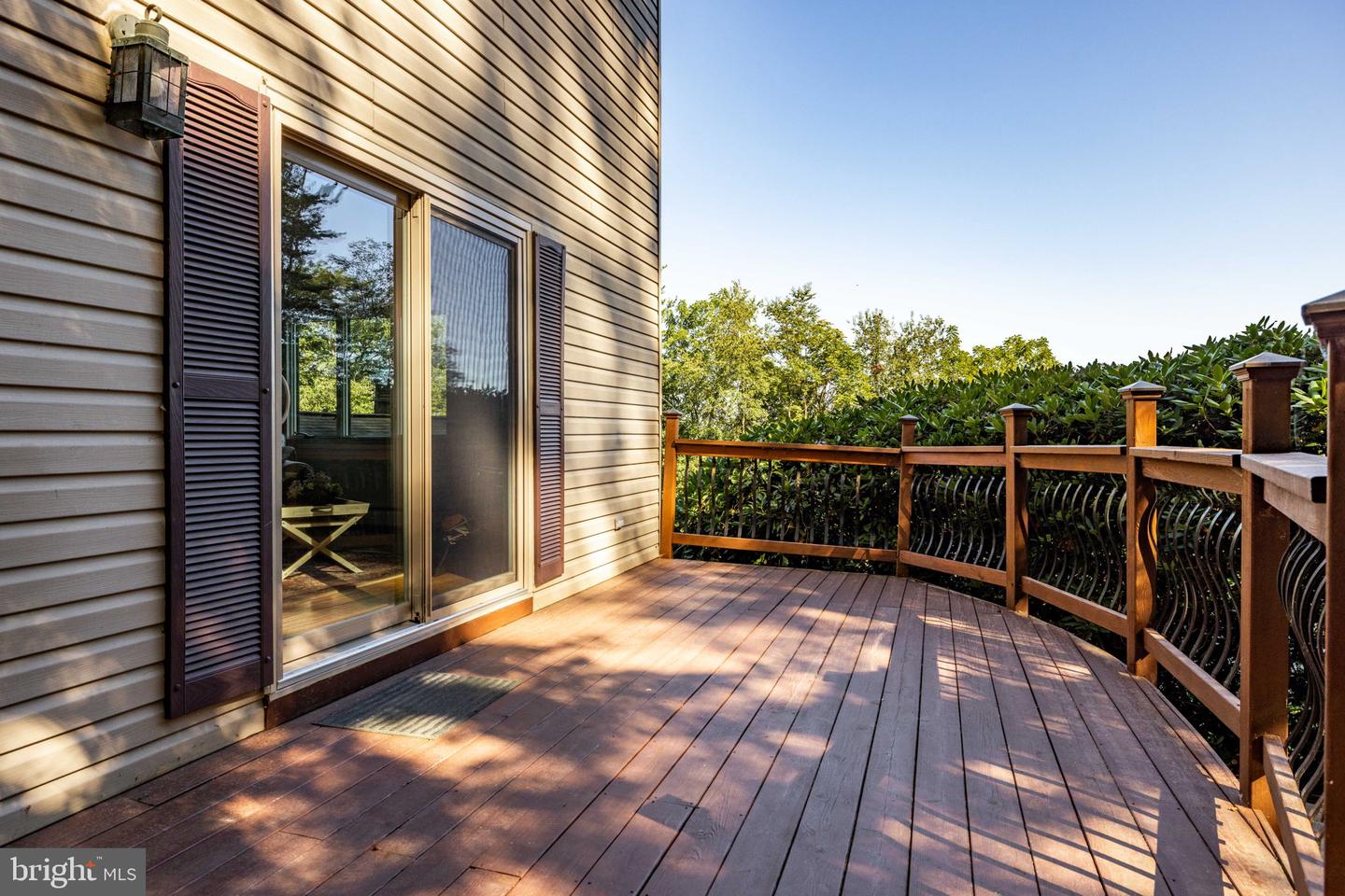 Short Ln Property Photo 52